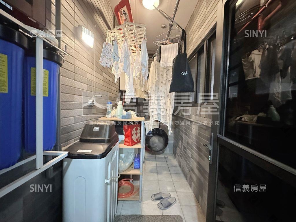 興時代採光百萬裝潢大三房房屋室內格局與周邊環境