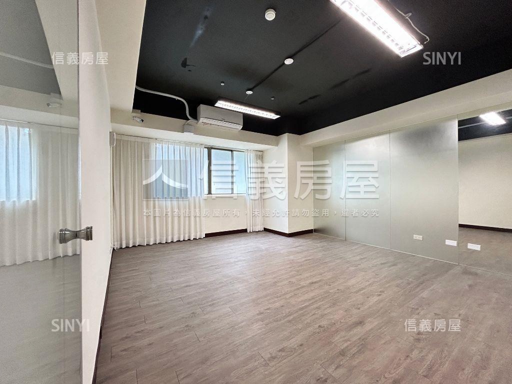 公園首排大面寬店面房屋室內格局與周邊環境