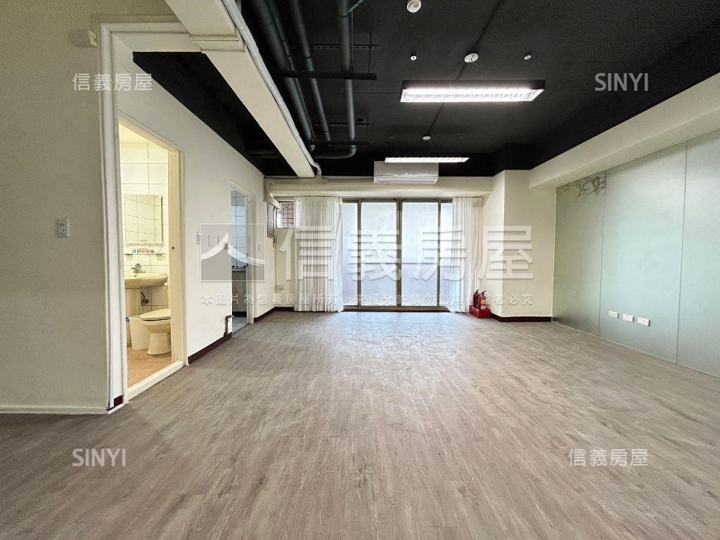 公園首排大面寬店面房屋室內格局與周邊環境