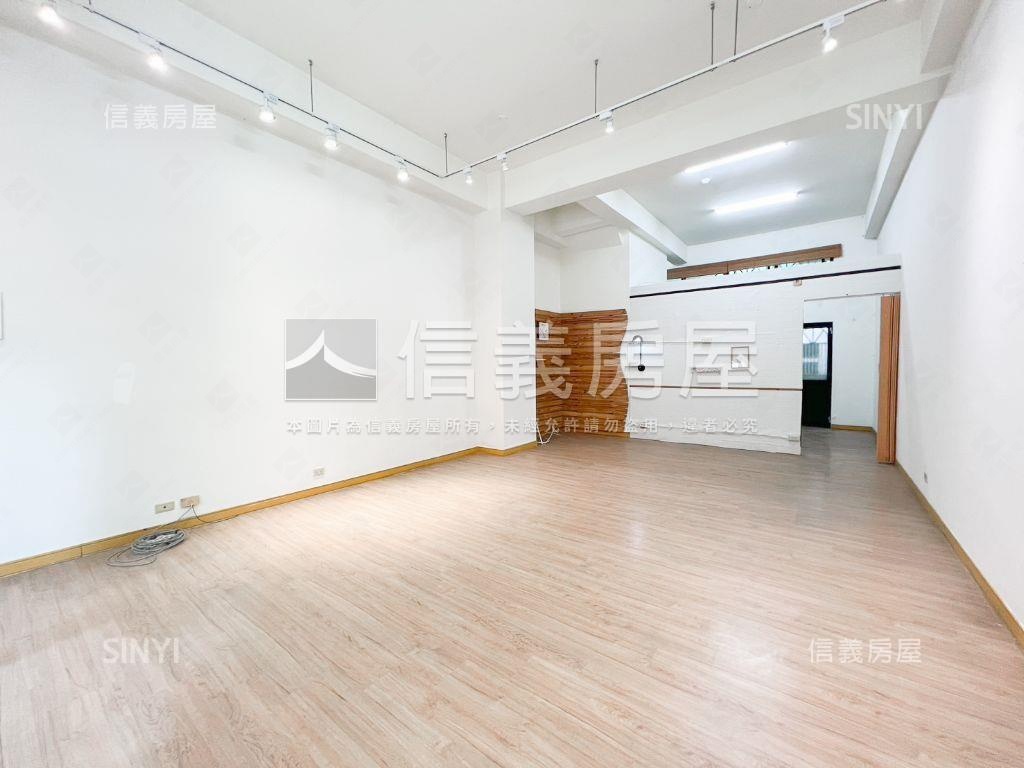 近北平黃昏市場大面寬樓店房屋室內格局與周邊環境