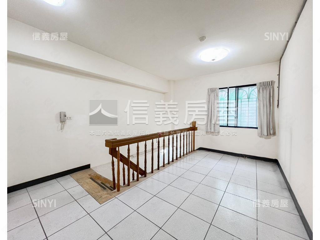 近北平黃昏市場大面寬樓店房屋室內格局與周邊環境