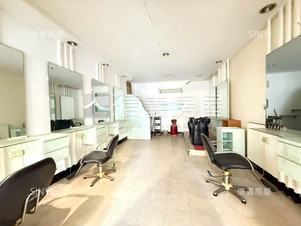 近中壢高中約九米面寬店面房屋室內格局與周邊環境