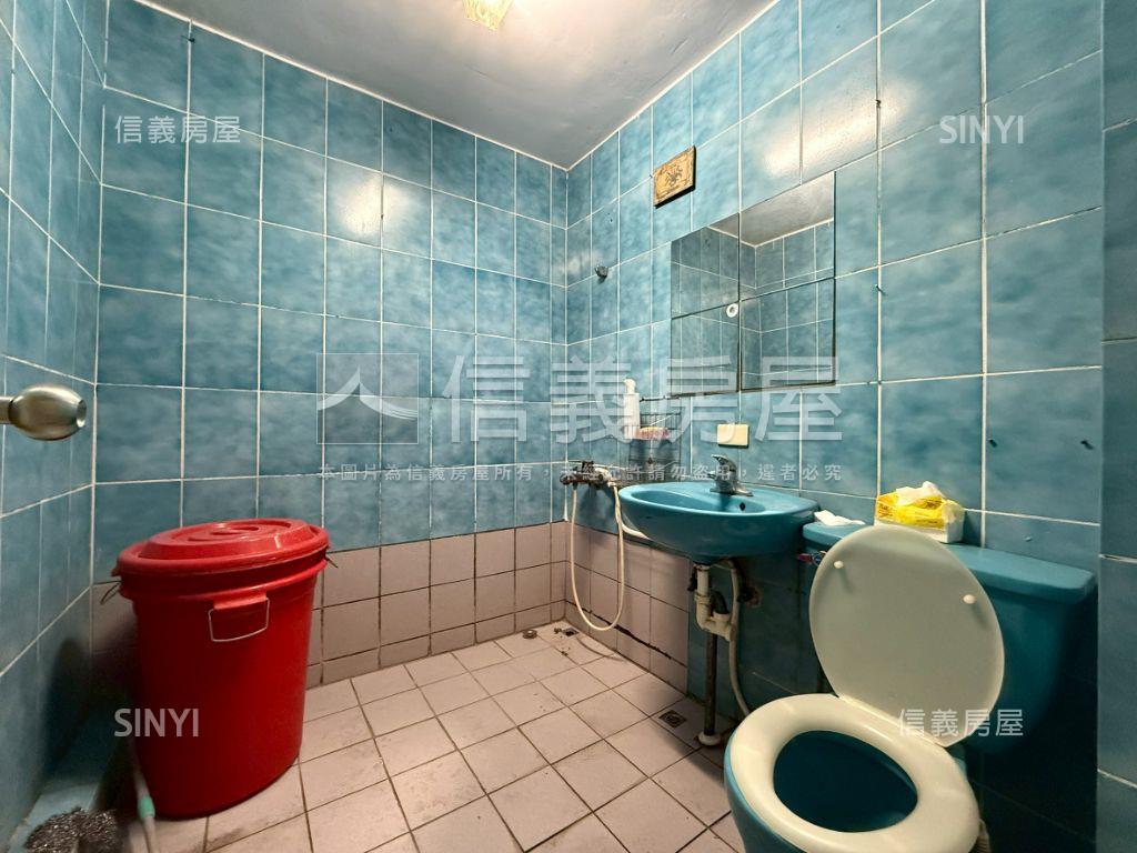 近中壢高中約九米面寬店面房屋室內格局與周邊環境