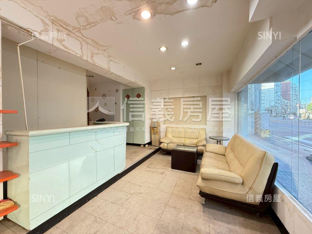 近中壢高中約九米面寬店面房屋室內格局與周邊環境