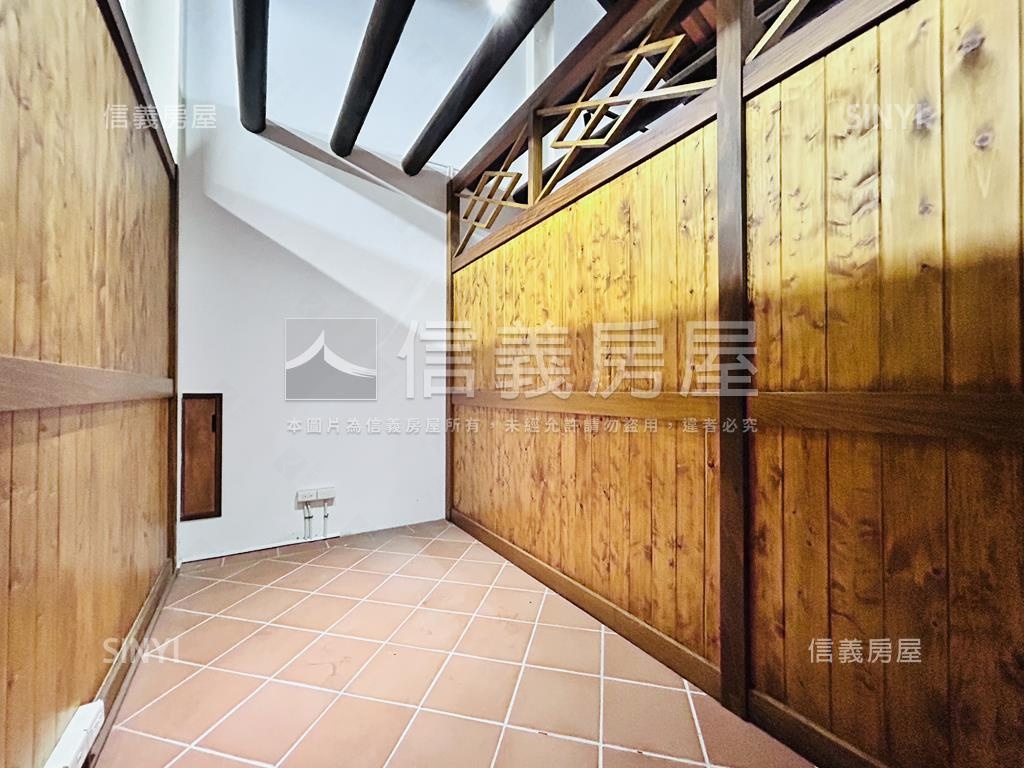 大稻埕．歷史建築公寓二樓房屋室內格局與周邊環境