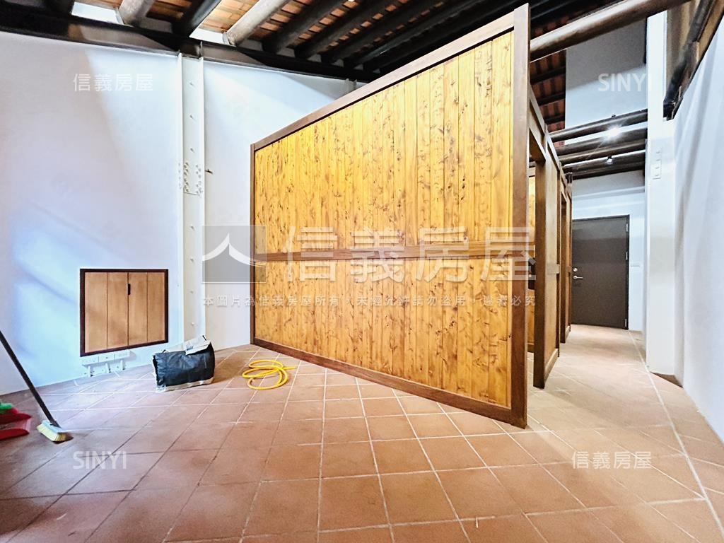 大稻埕．歷史建築公寓二樓房屋室內格局與周邊環境