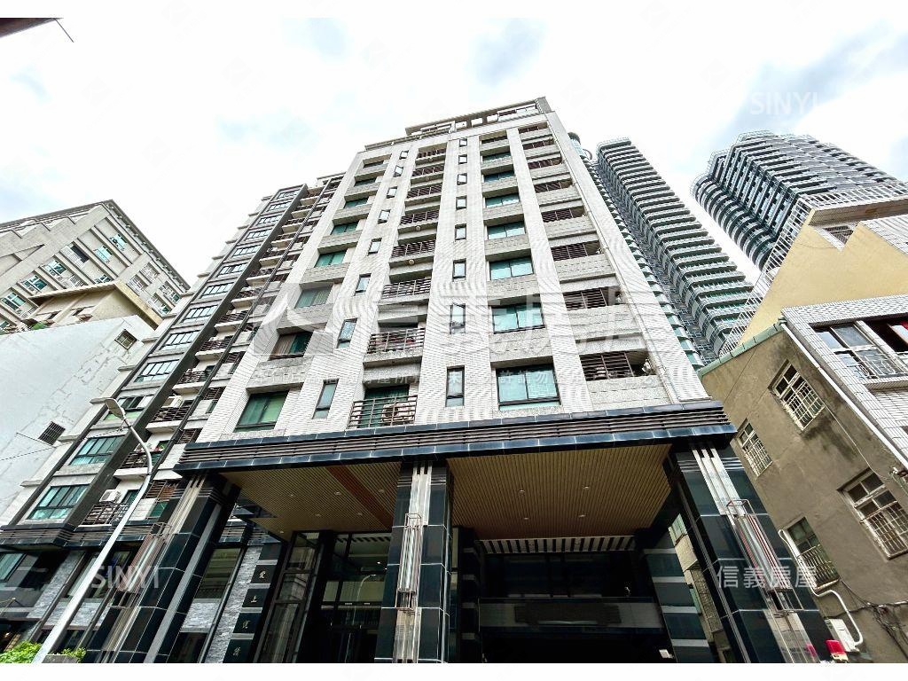 亞灣區愛上悅讀２房車位房屋室內格局與周邊環境