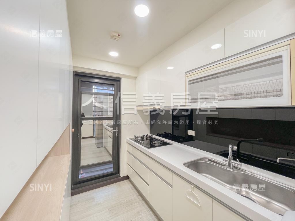 美術館艾美館美三房平移房屋室內格局與周邊環境