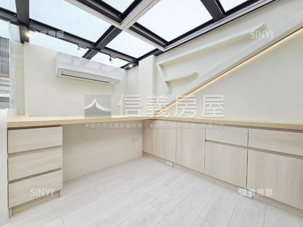 國際大獎團隊★高鐵智能宅房屋室內格局與周邊環境