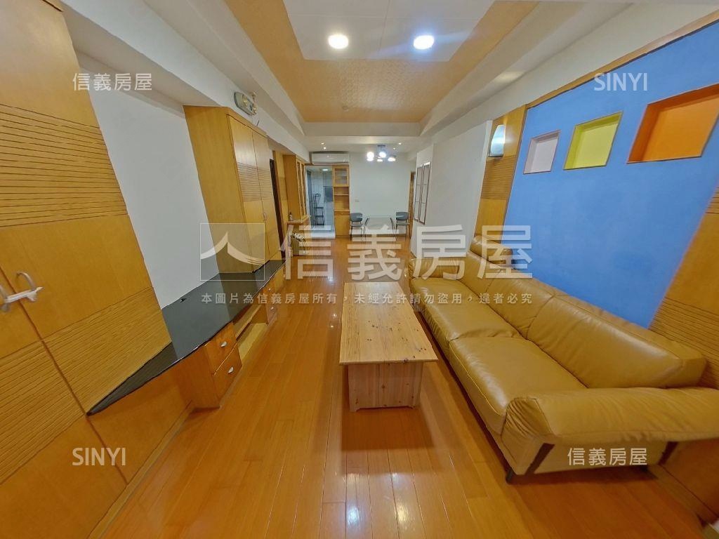 文教科技。高爾夫房屋室內格局與周邊環境