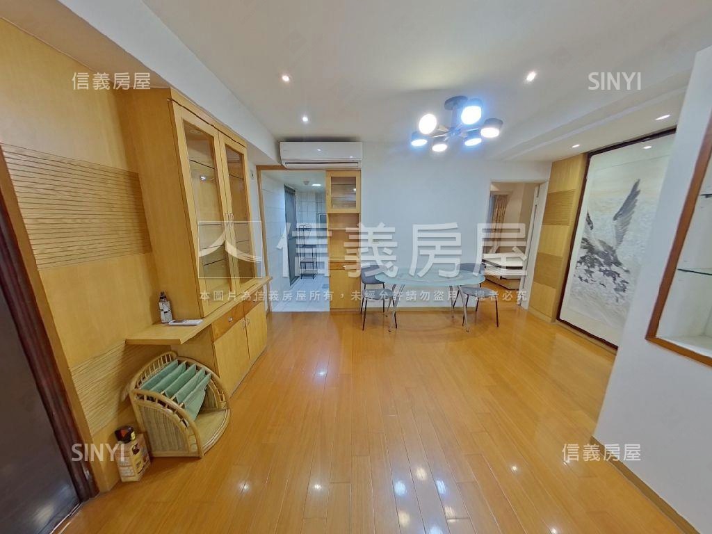 文教科技。高爾夫房屋室內格局與周邊環境