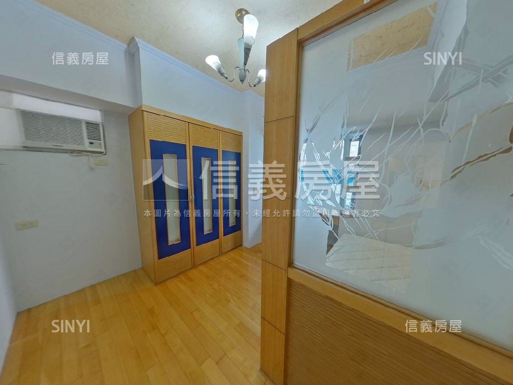 文教科技。高爾夫房屋室內格局與周邊環境