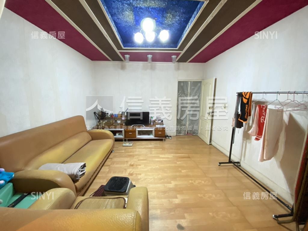 宜欣活路孝親美透天房屋室內格局與周邊環境