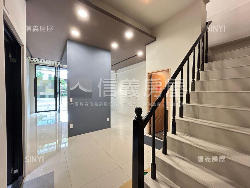 漂亮！正文心路上店面房屋室內格局與周邊環境