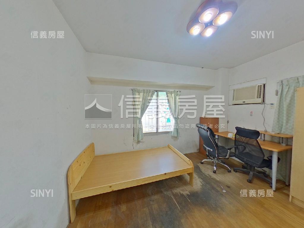 南興巨鑽３房平車房屋室內格局與周邊環境