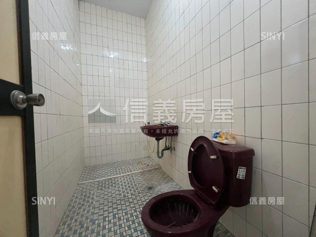 中正路上前路後巷大透店房屋室內格局與周邊環境