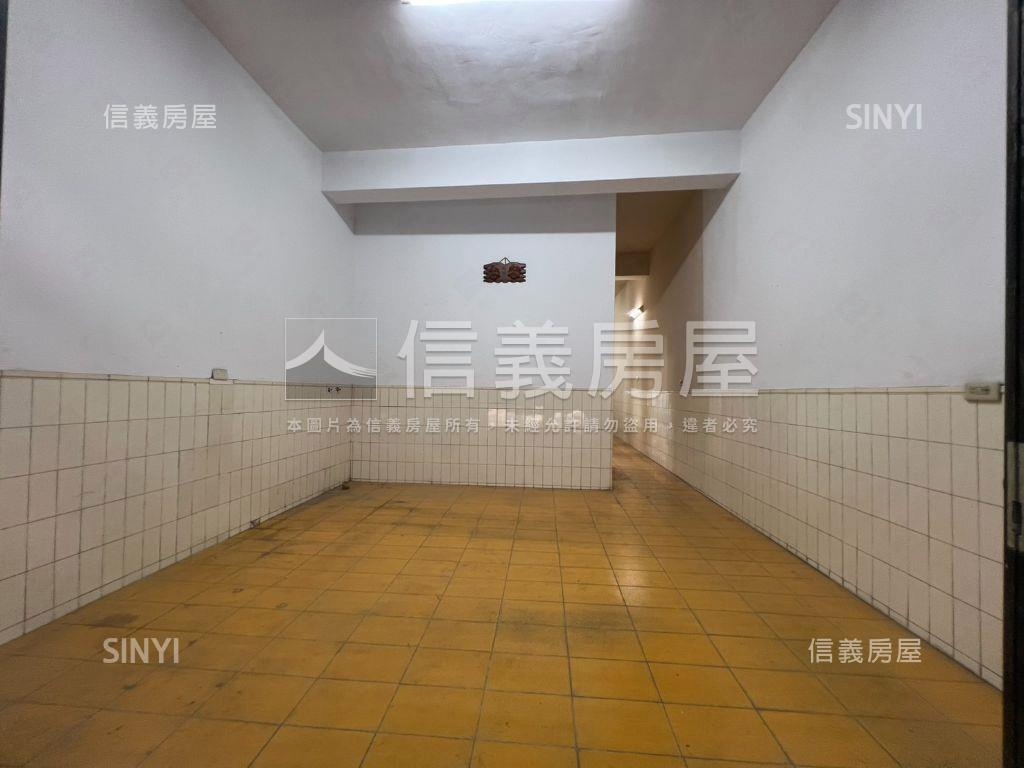 中正路上前路後巷大透店房屋室內格局與周邊環境