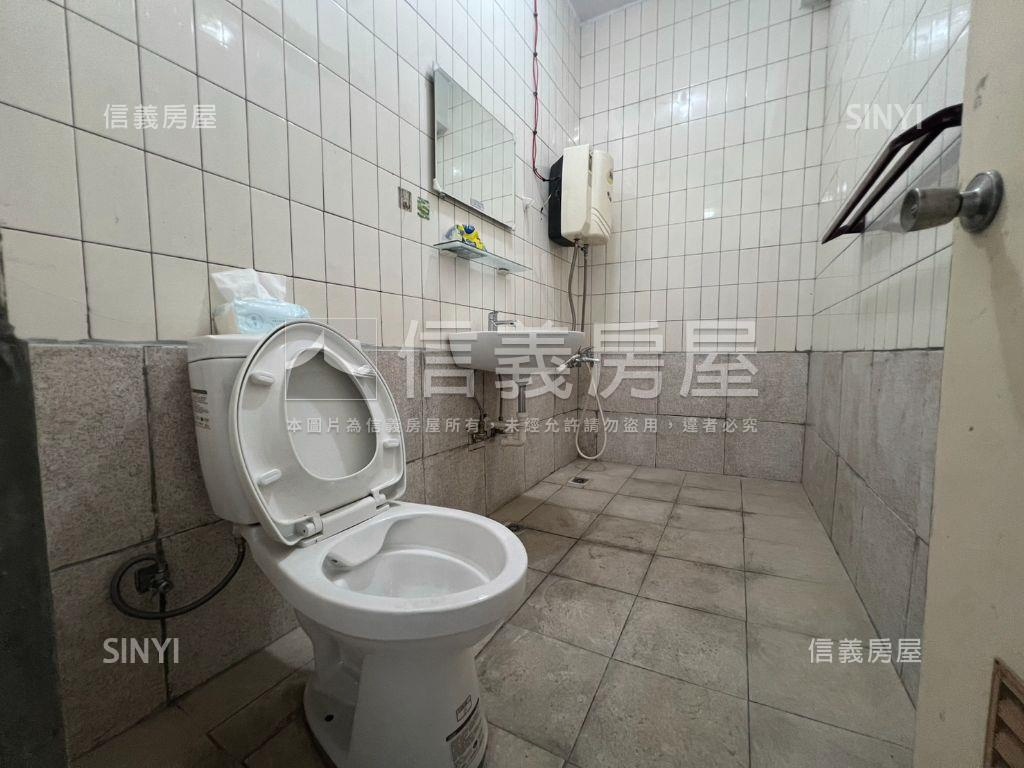 中正路上前路後巷大透店房屋室內格局與周邊環境