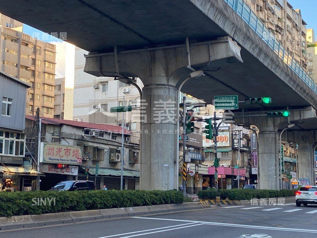 近捷運巨星收租美屋房屋室內格局與周邊環境