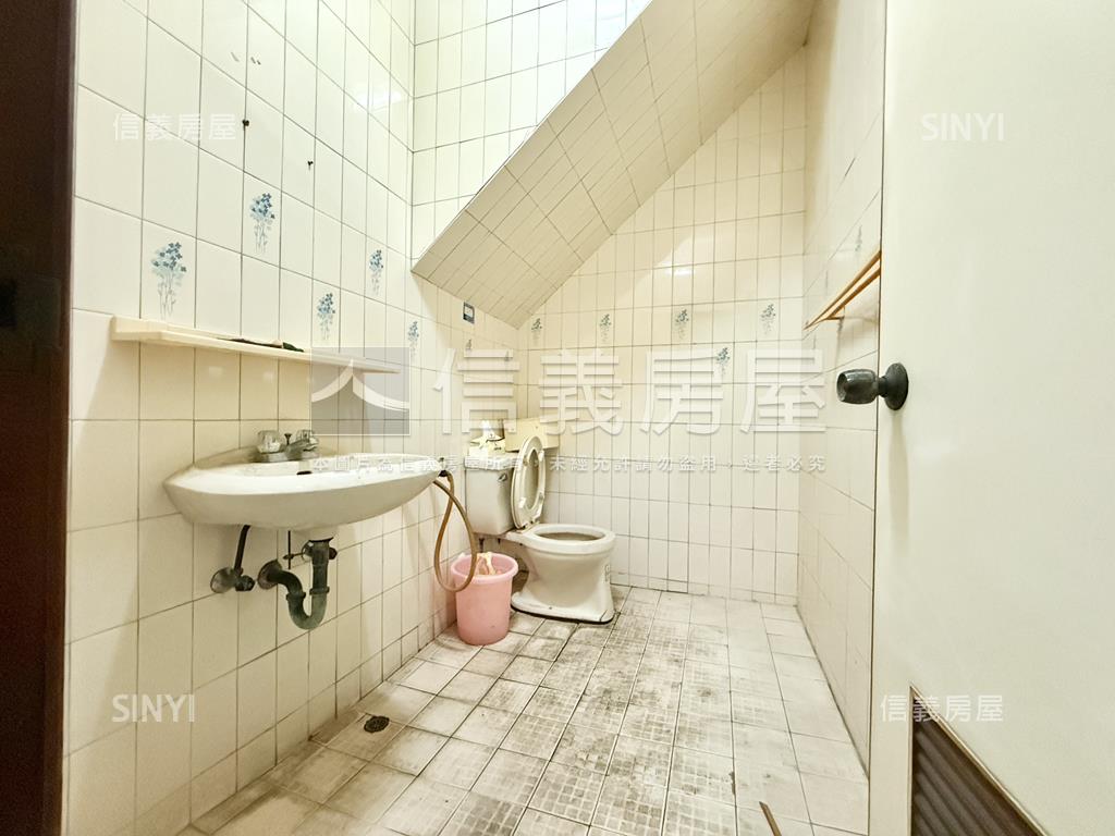 金華商圈車庫透天房屋室內格局與周邊環境