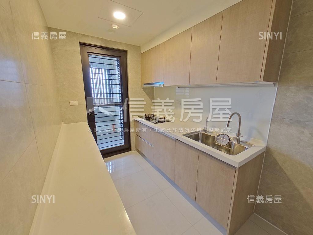 很美！亞昕淳白景觀三房房屋室內格局與周邊環境