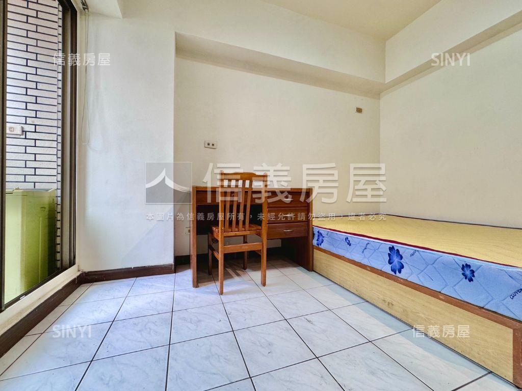 ★近水樓台可看方正套房房屋室內格局與周邊環境