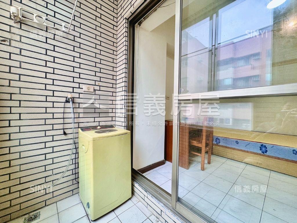 ★近水樓台可看方正套房房屋室內格局與周邊環境