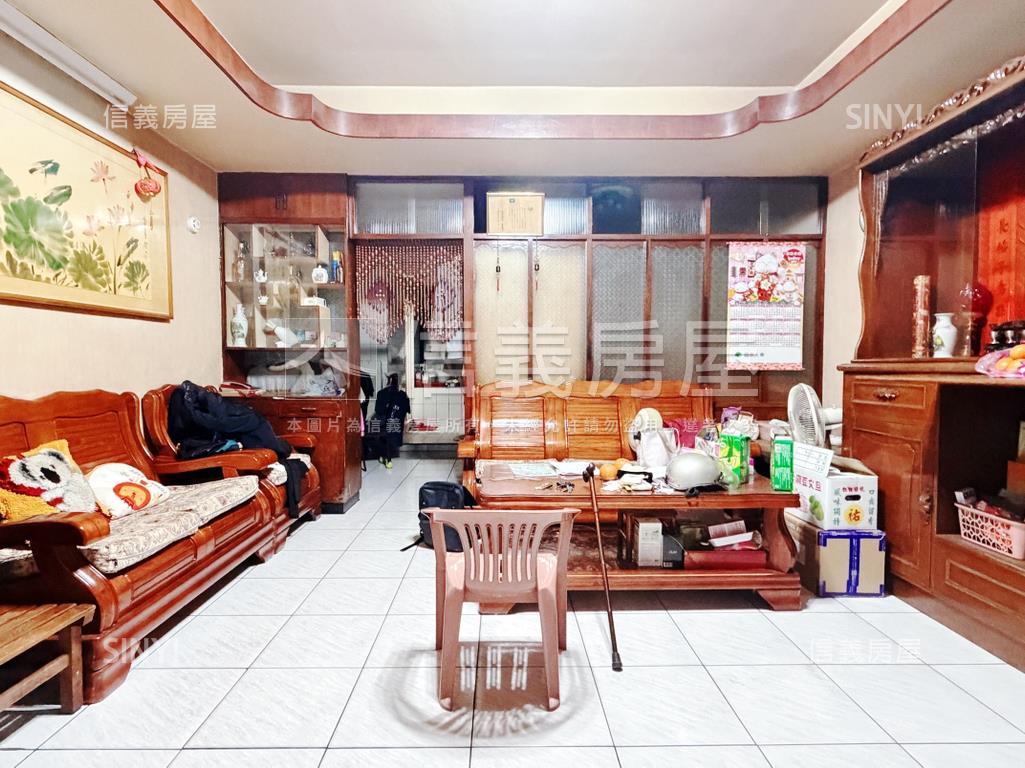 【二樓】新明低總價房屋室內格局與周邊環境