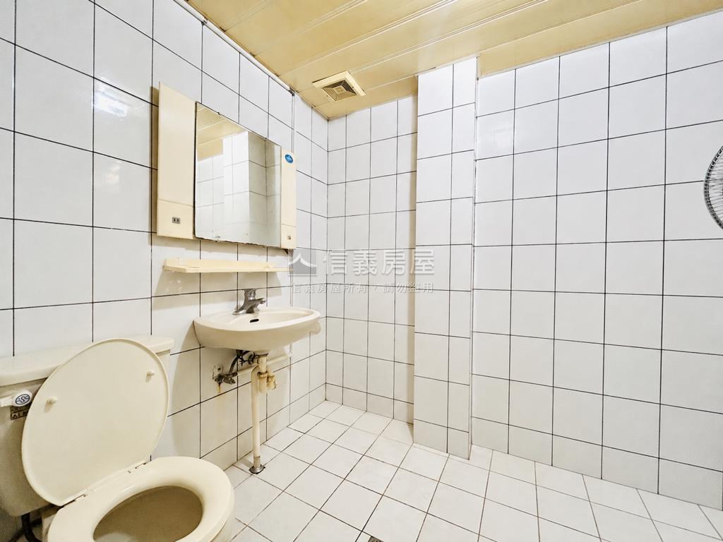 【二樓】新明低總價房屋室內格局與周邊環境