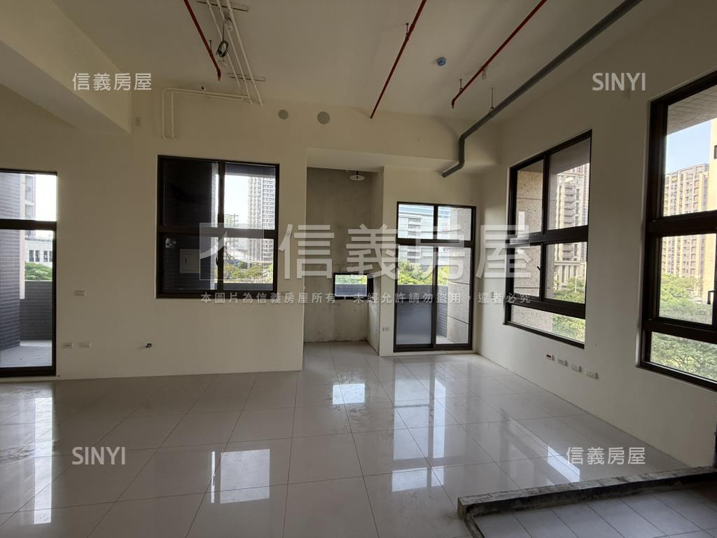 名軒富麗挑高樹海３樓房屋室內格局與周邊環境
