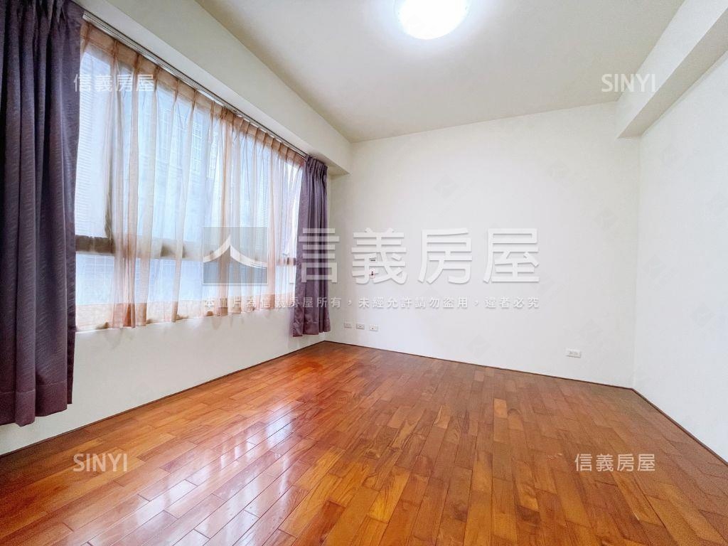 專任崇德仁美學區雙車別墅房屋室內格局與周邊環境