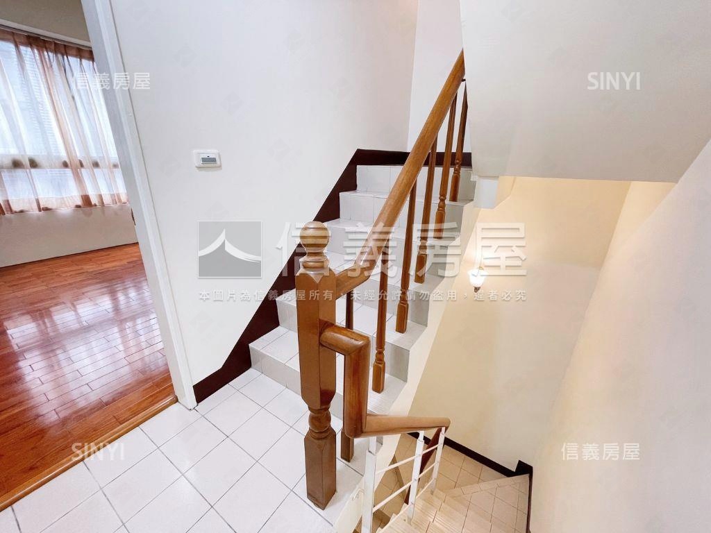 專任崇德仁美學區雙車別墅房屋室內格局與周邊環境