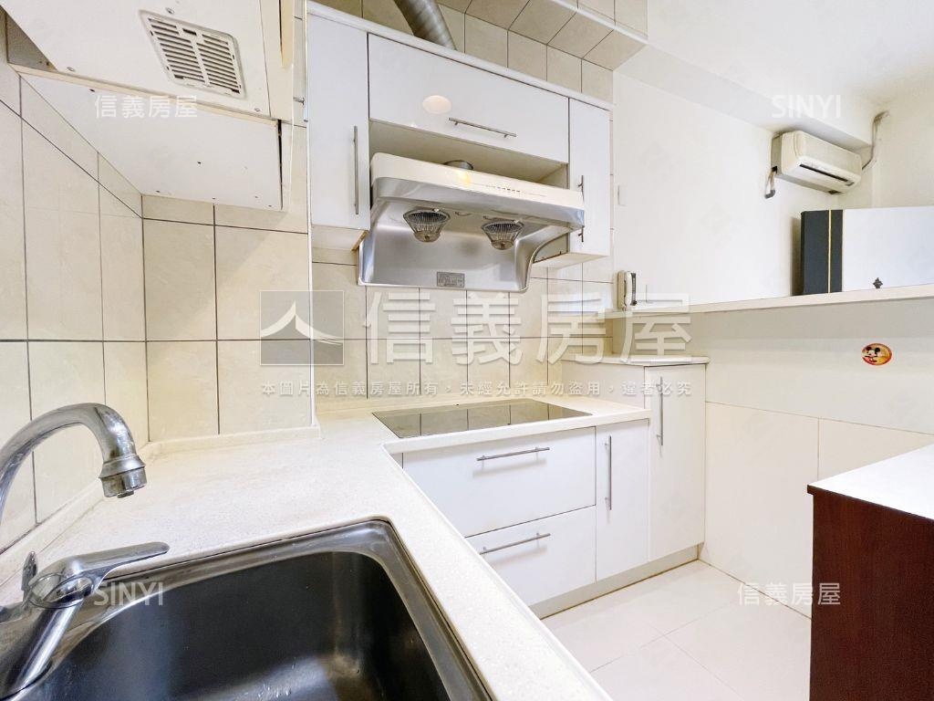 專任崇德仁美學區雙車別墅房屋室內格局與周邊環境