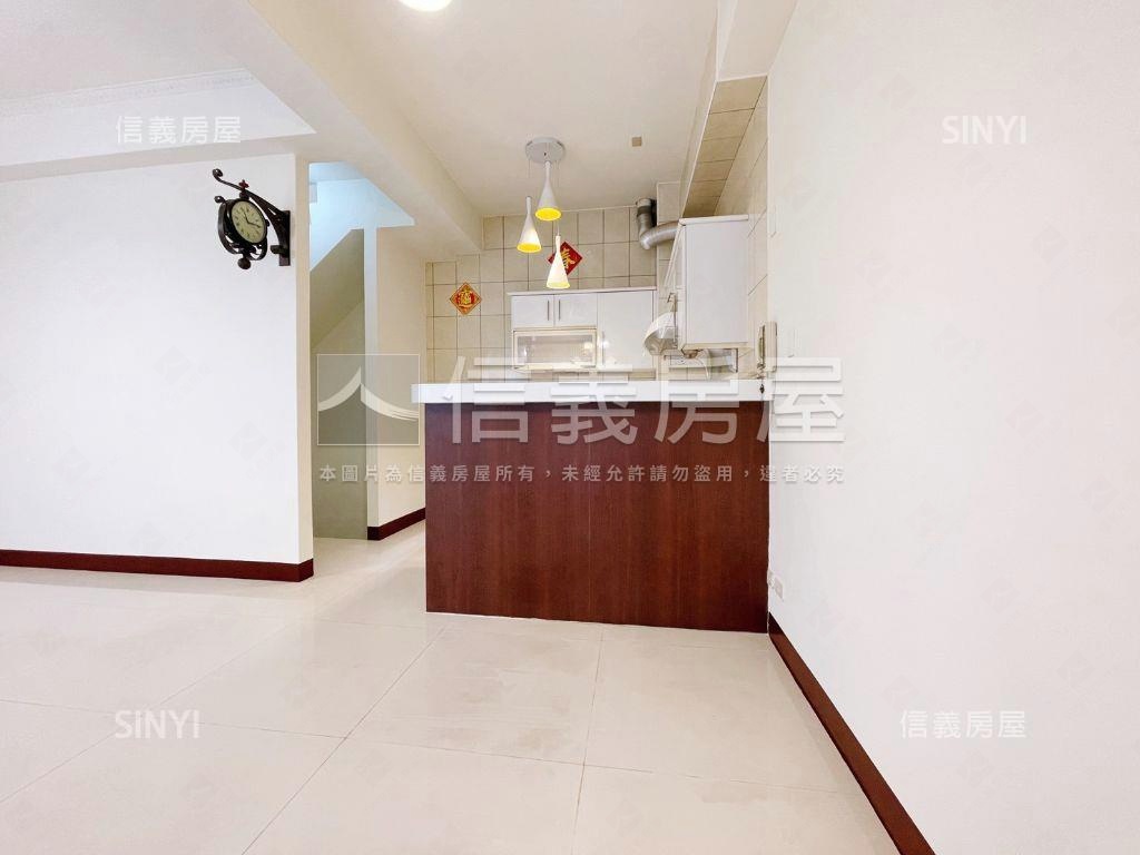 專任崇德仁美學區雙車別墅房屋室內格局與周邊環境