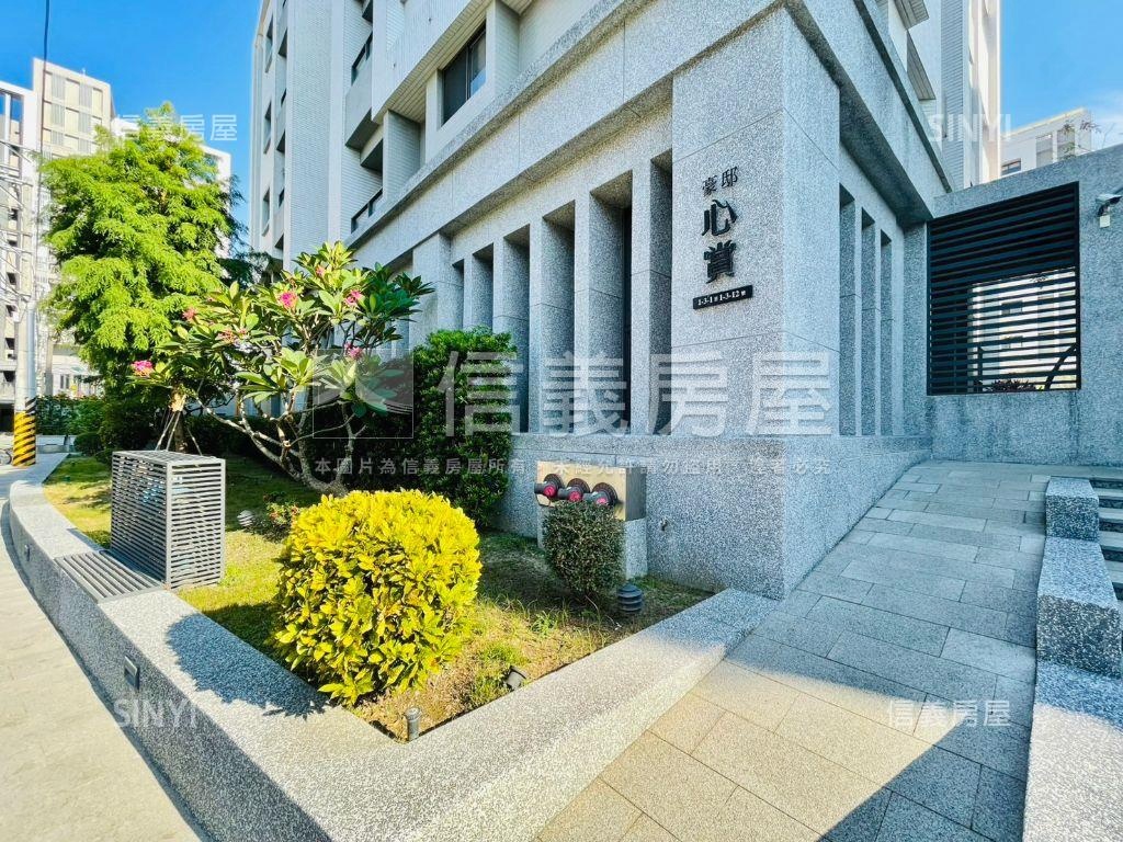 豪邸六年屋通透２房含車位房屋室內格局與周邊環境