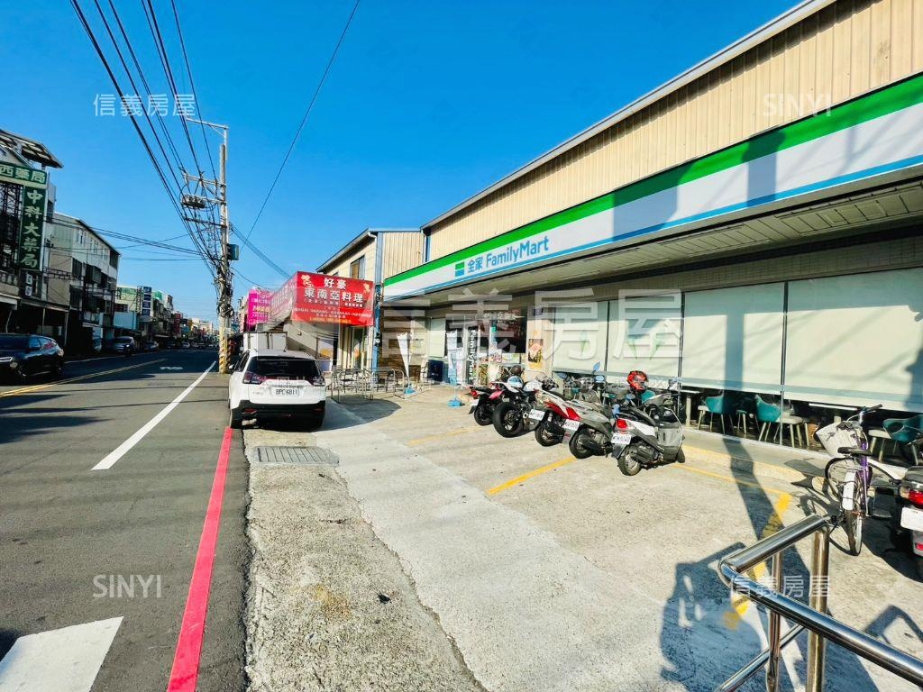 豪邸六年屋通透２房含車位房屋室內格局與周邊環境