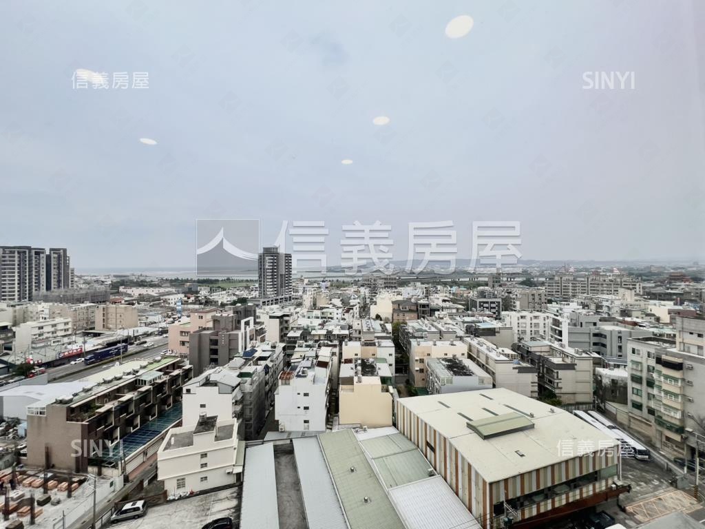首購首選煙波行館四房平車房屋室內格局與周邊環境