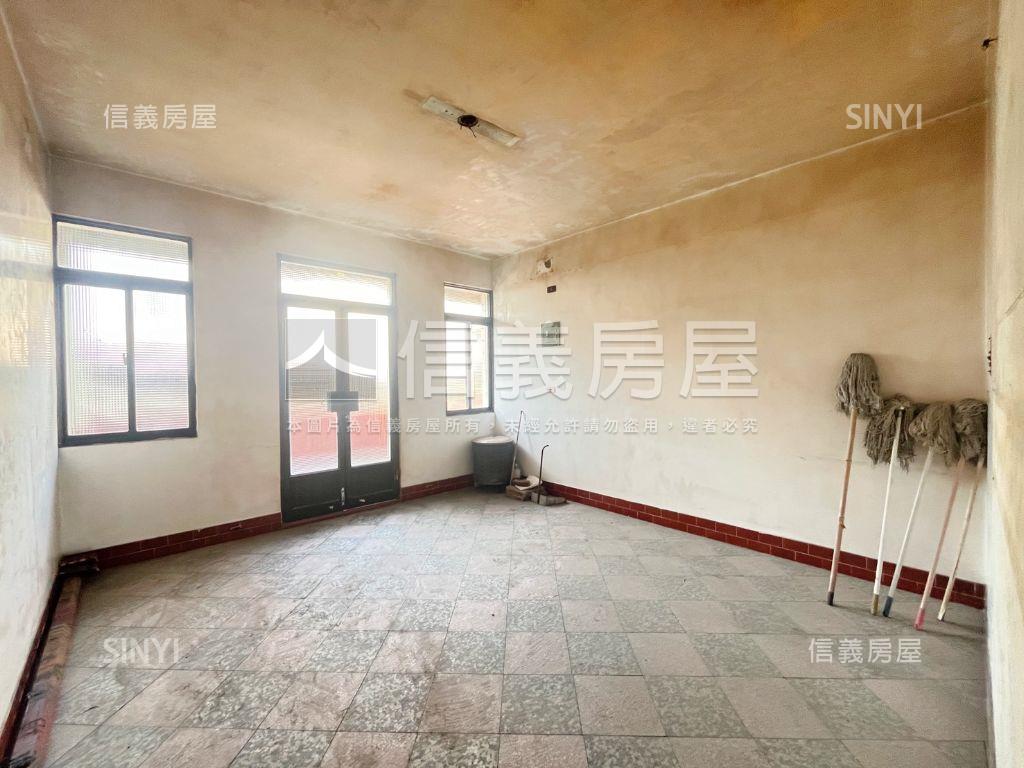 捷運機能佳透天房屋室內格局與周邊環境