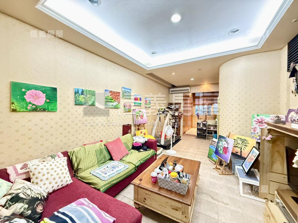 市中心近捷運成家典雅美宅房屋室內格局與周邊環境