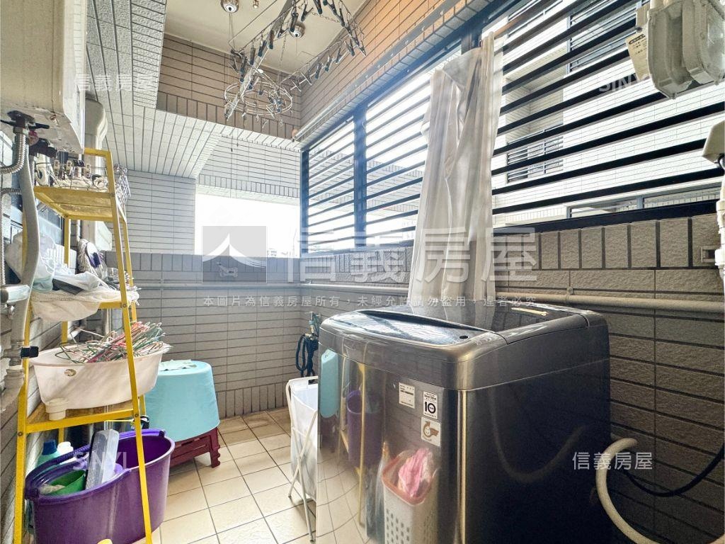 楠梓藍田路上清靜豪邸平車房屋室內格局與周邊環境
