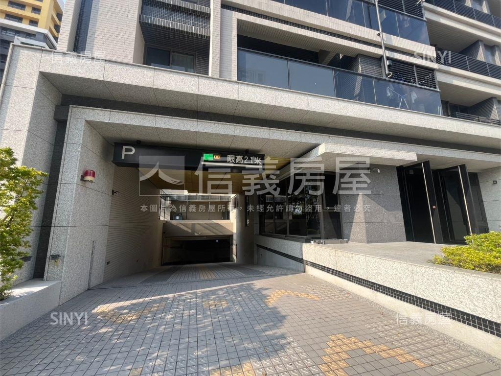 楠梓藍田路上清靜豪邸平車房屋室內格局與周邊環境