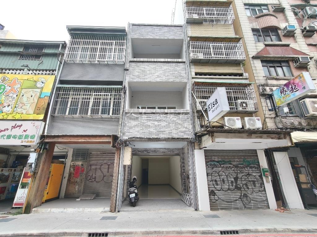 玉竹商圈翻新正３樓透店房屋室內格局與周邊環境