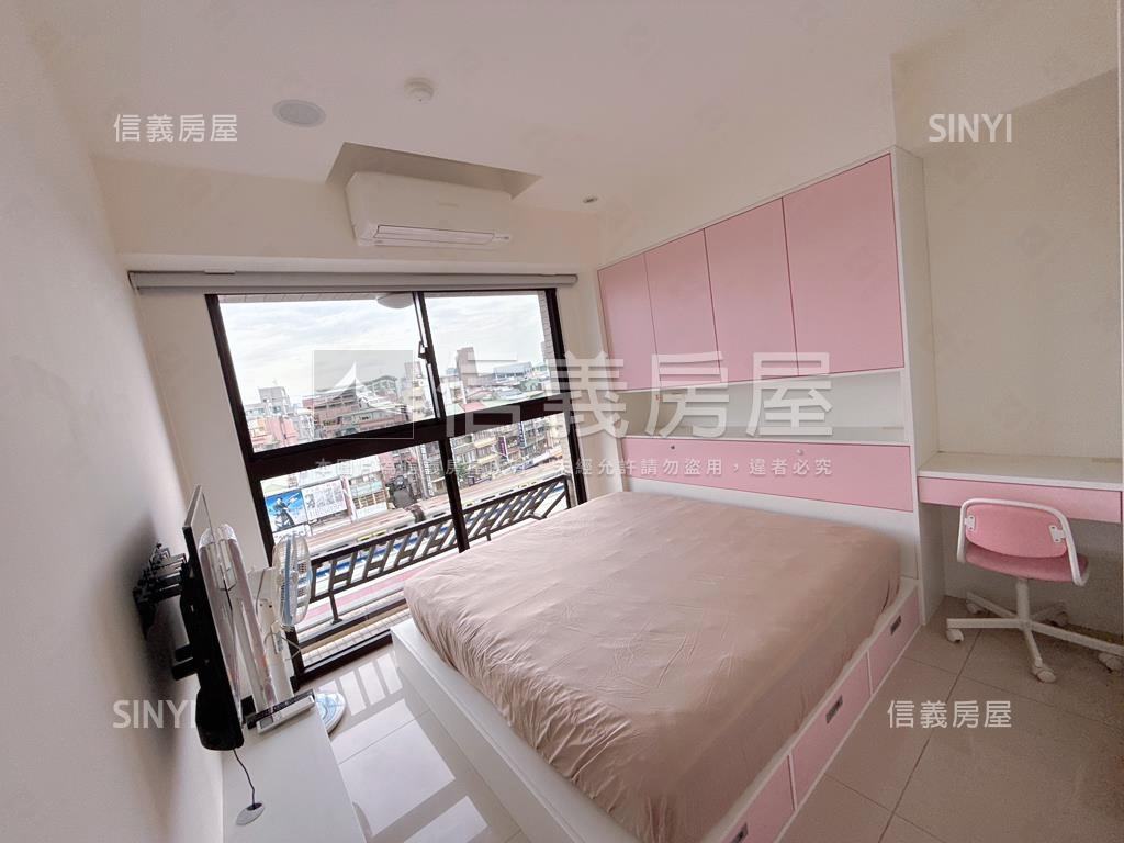 芝山捷運景觀三房平面車位房屋室內格局與周邊環境