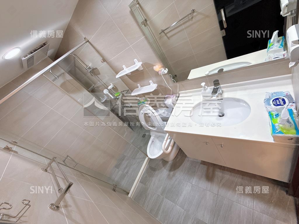 芝山捷運景觀三房平面車位房屋室內格局與周邊環境