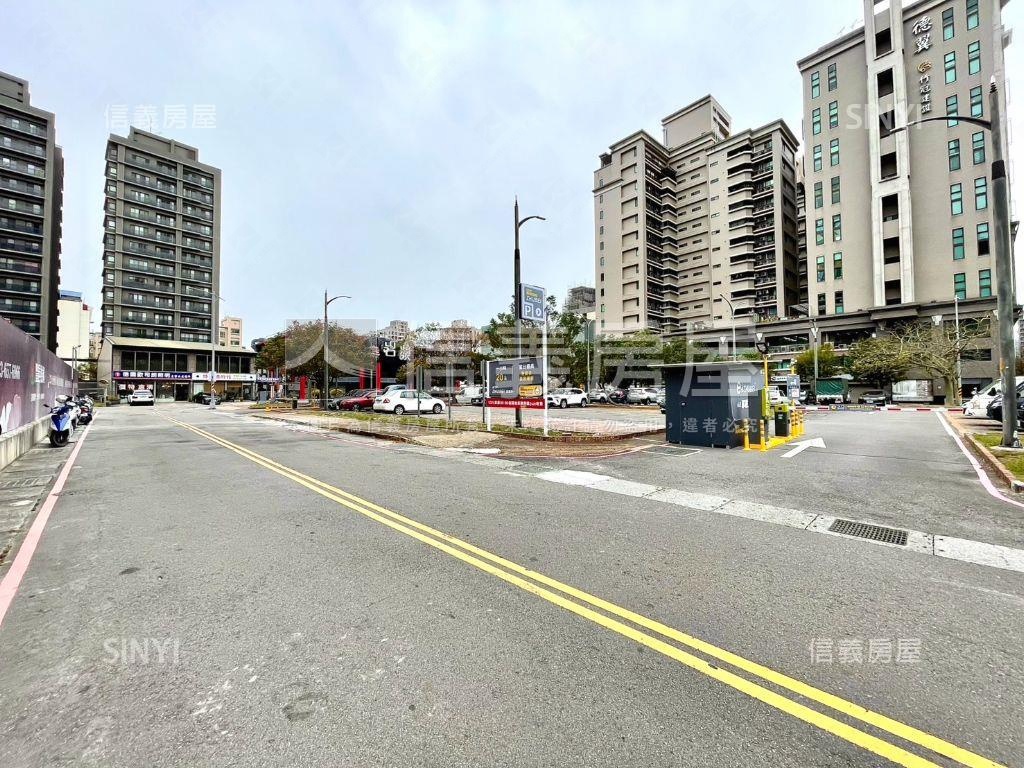 浩瀚寬郁三房Ｂ－６Ｆ房屋室內格局與周邊環境