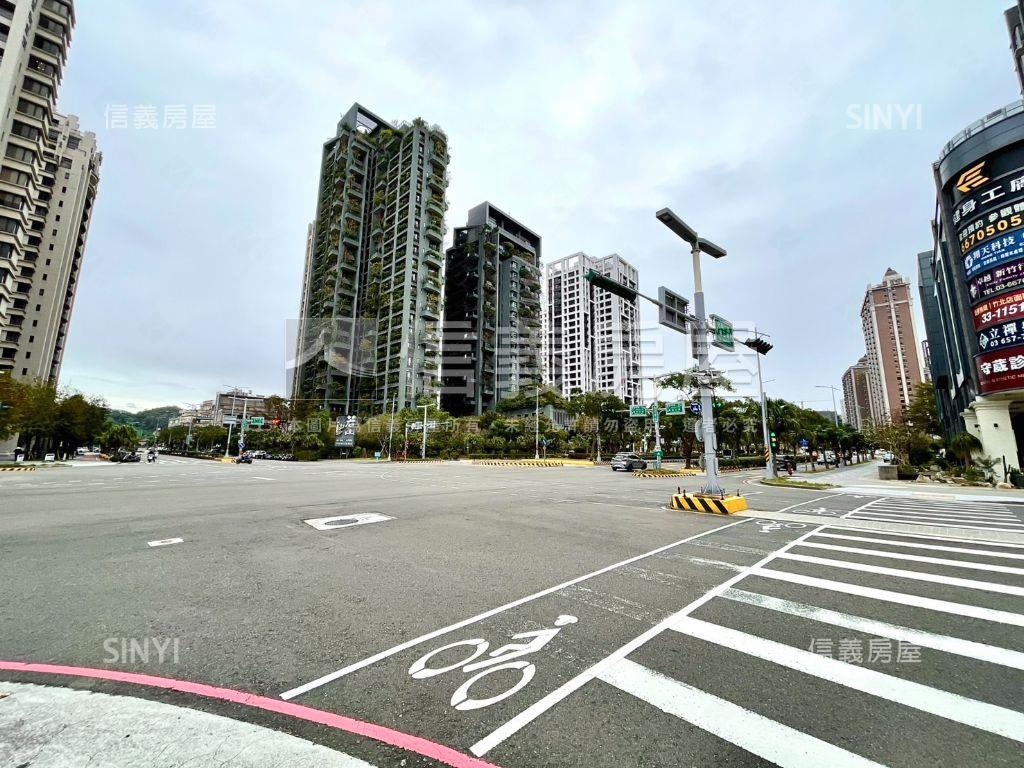 浩瀚寬郁三房Ｂ－６Ｆ房屋室內格局與周邊環境