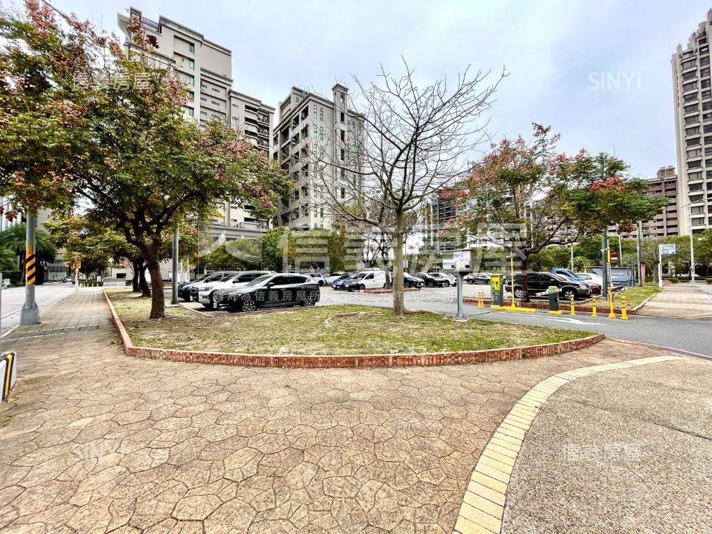 浩瀚寬郁三房Ｂ－６Ｆ房屋室內格局與周邊環境