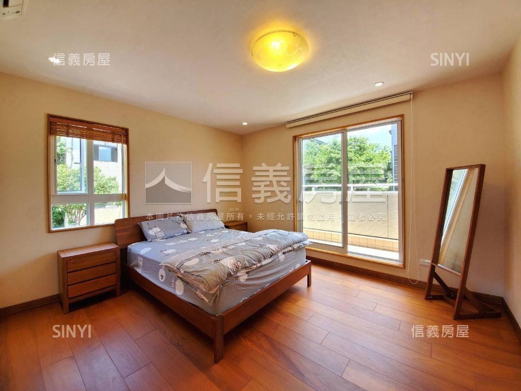 萊茵日式木構別墅城堡房屋室內格局與周邊環境