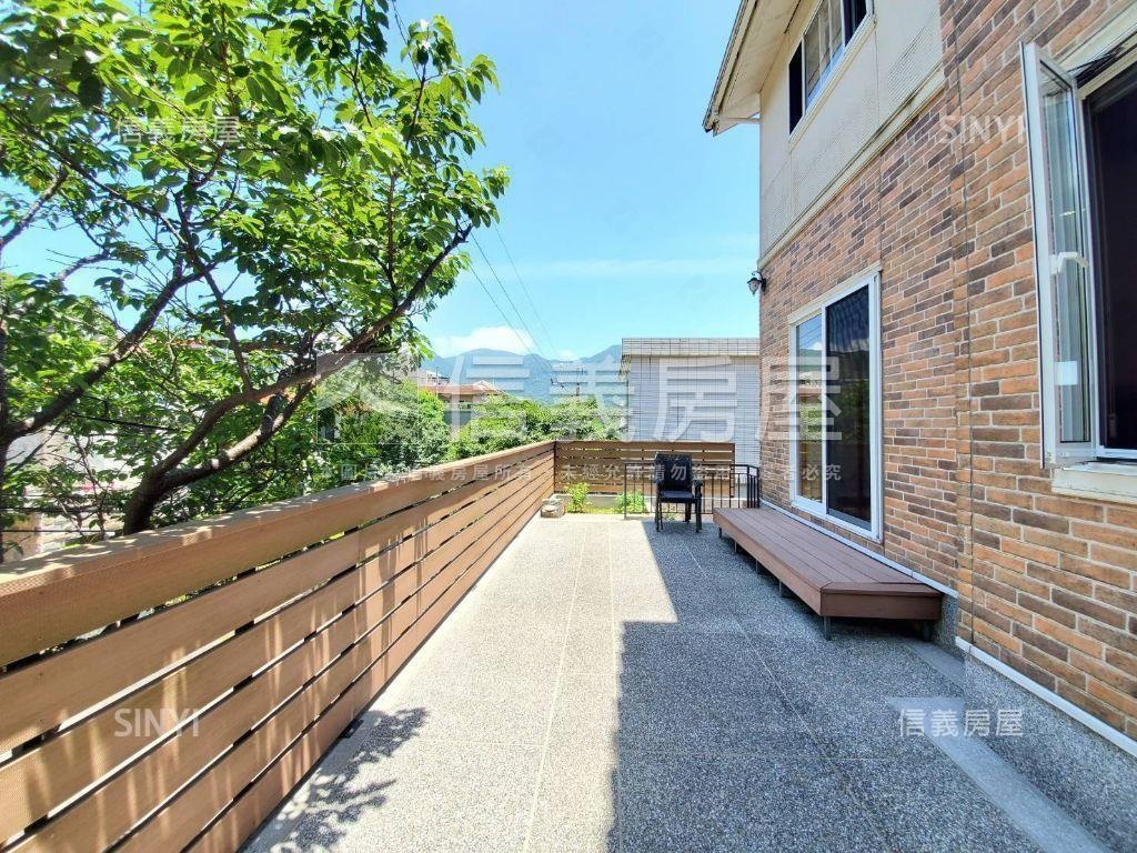 萊茵日式木構別墅城堡房屋室內格局與周邊環境