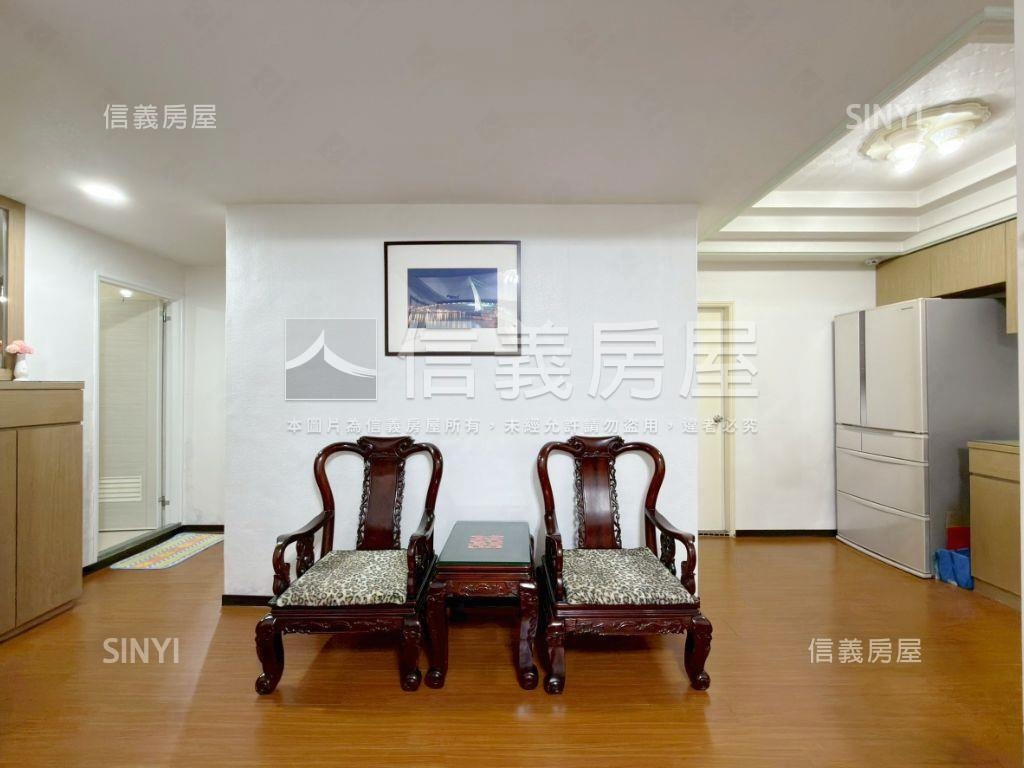 伯爵村方正美三房房屋室內格局與周邊環境